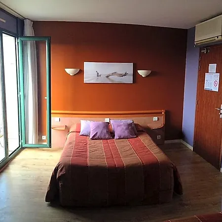 La Sterne Hotel 2*