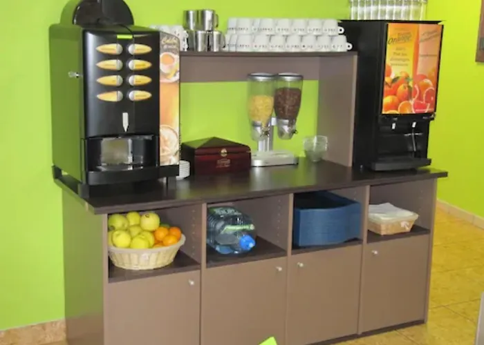 La Sterne 호텔 생 질 크루아 드 비